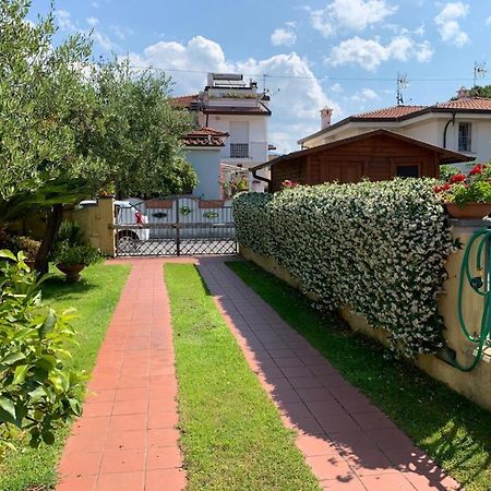 La Casina Dell'Annetta Villa Lido di Camaiore Exterior photo